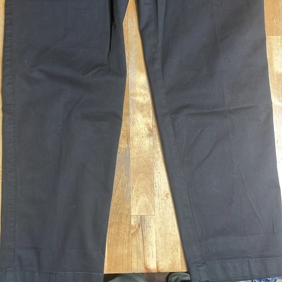NWT women’s Gap zippered pants - Picture 4 of 12